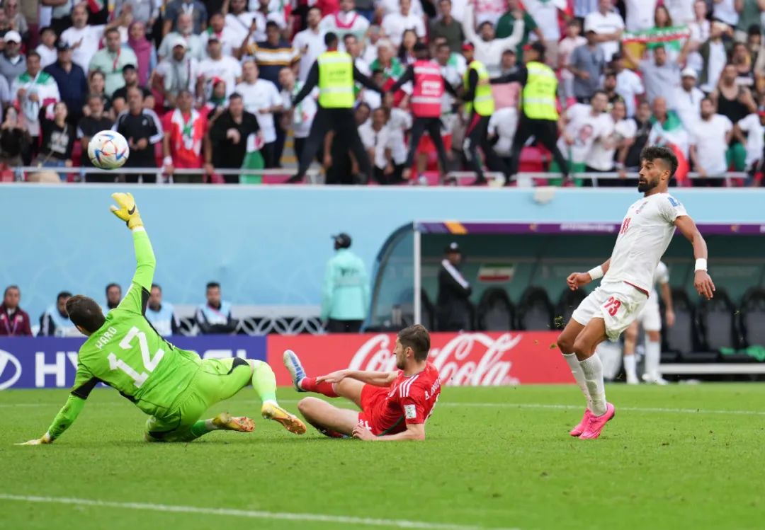 挑战传统！国内足球场上硝烟弥漫的简单介绍