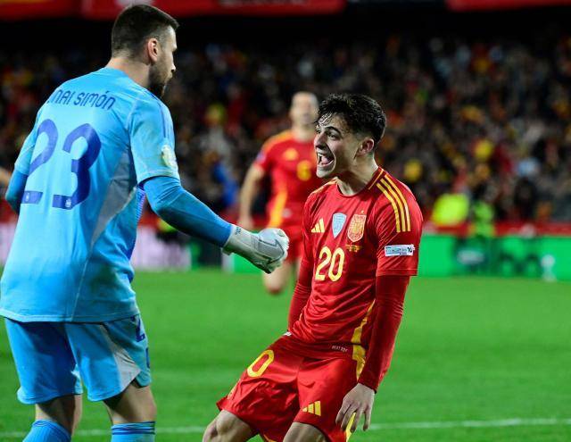 开云体育入口-意大利险胜西班牙，晋级欧锦赛四强