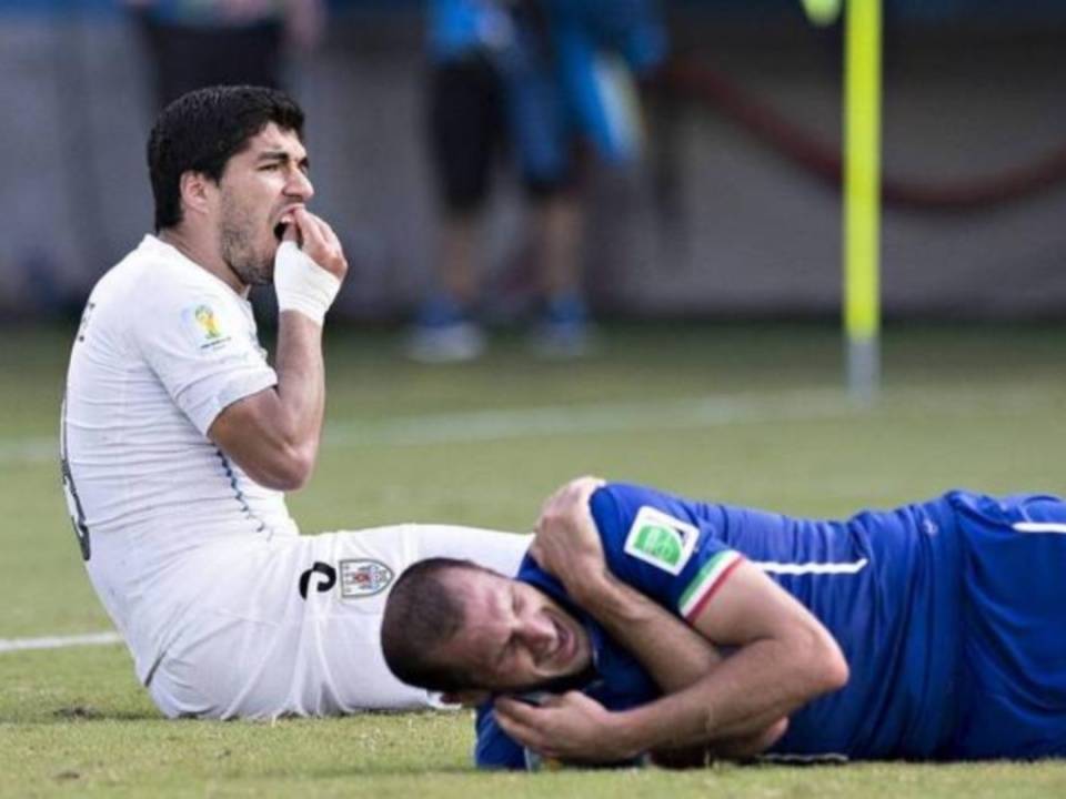 尤文图斯门将苏亚雷斯获得关键扑救 尤文图斯门将苏亚雷斯获得关键扑救