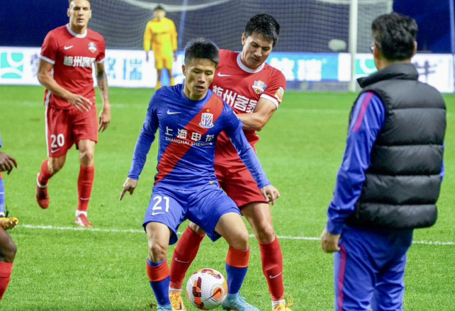 强队迎战南方黑马,备战一场硬仗 强队迎战南方黑马,备战一场硬仗