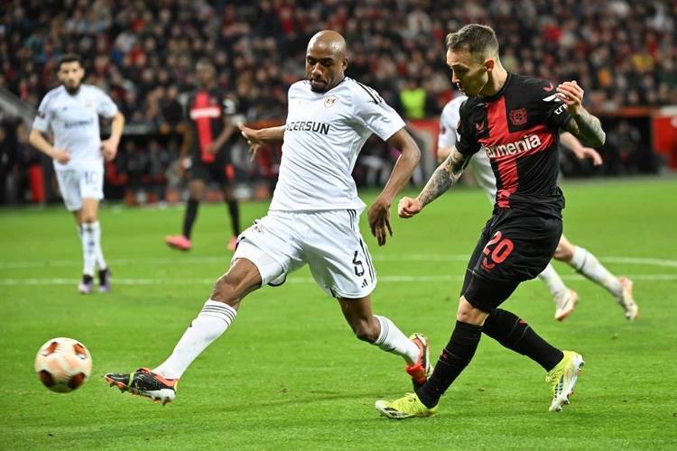 欧冠热门对决!拜仁即将迎来硬仗 欧冠热门对决!拜仁即将迎来硬仗