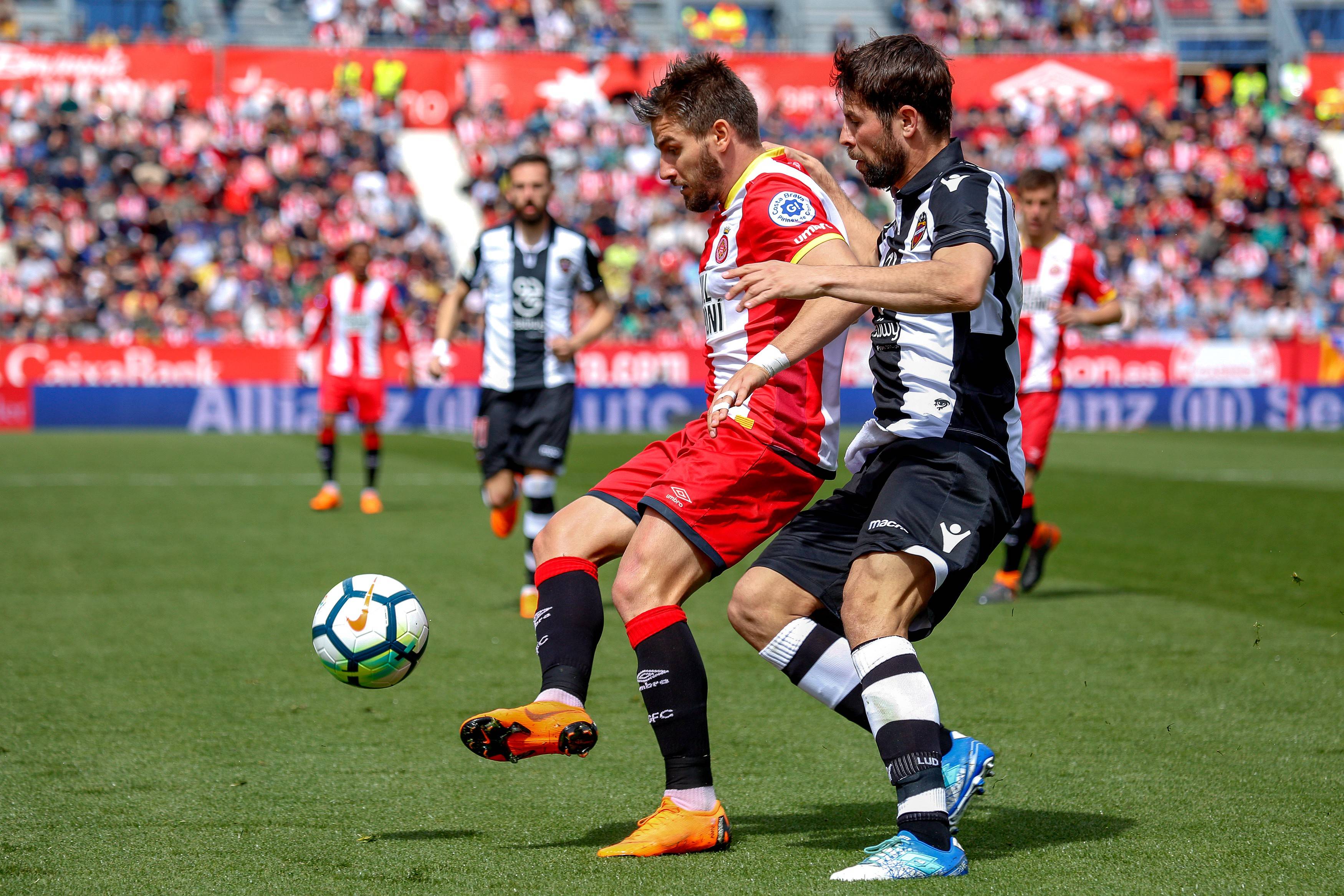 包含皇马vs奥萨苏纳:争夺三分之战的词条 包含皇马vs奥萨苏纳:争夺三分之战的词条