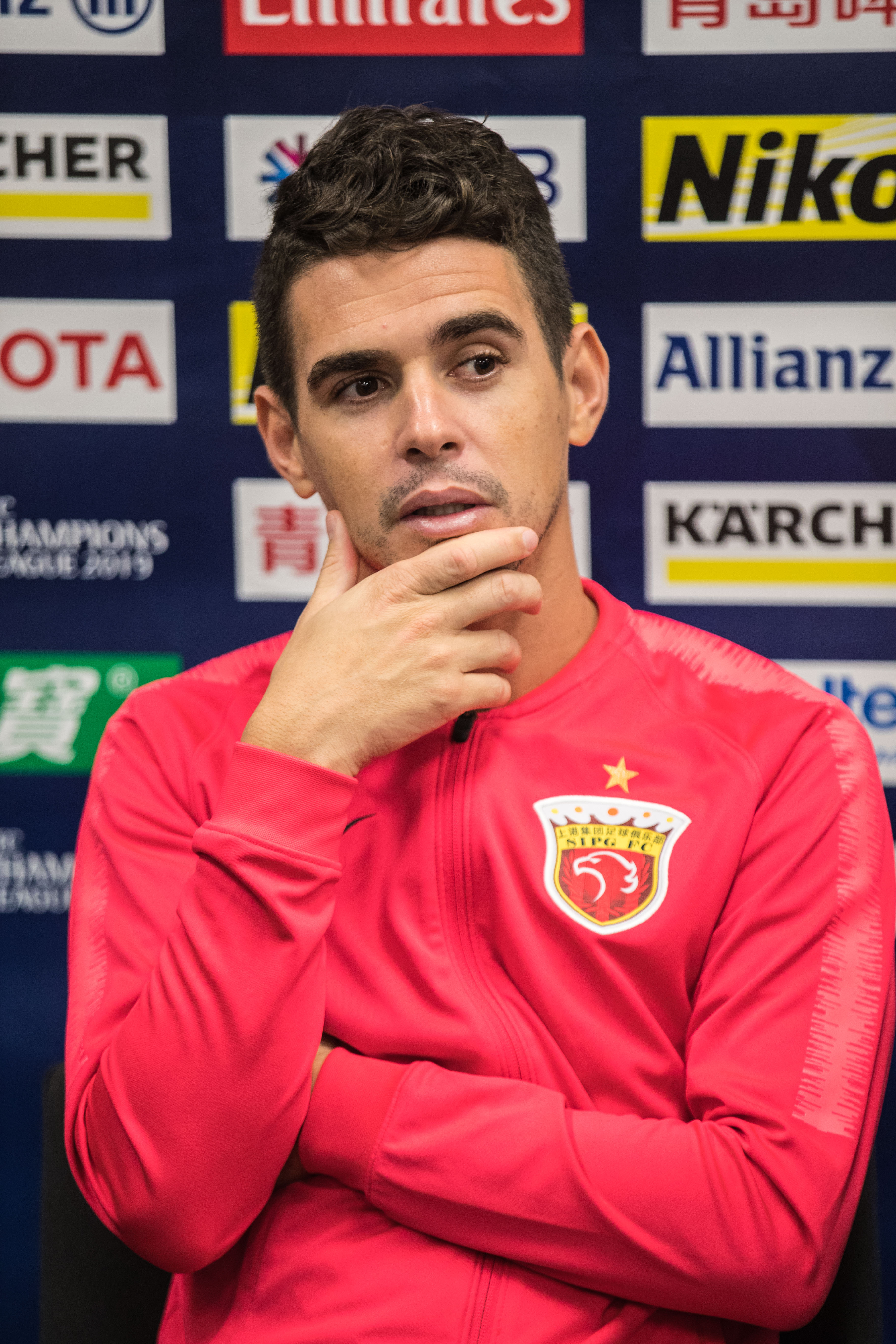 包含北京人和对战上海上港,激烈对决即将展开的词条 包含北京人和对战上海上港,激烈对决即将展开的词条