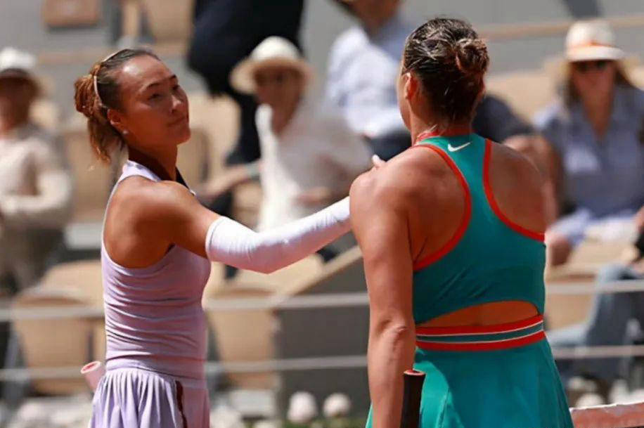 比赛产生争议判罚,主队遭遇处境尴尬 比赛产生争议判罚,主队遭遇处境尴尬