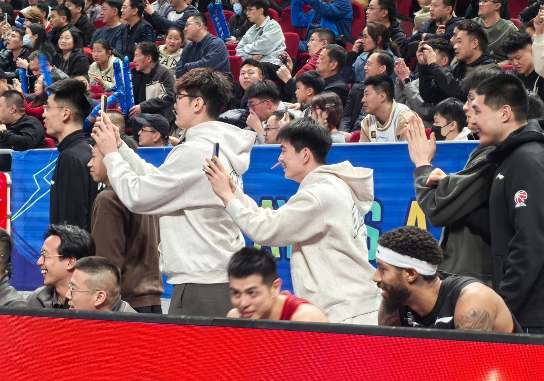 关于吉林队胜利再现,球员表现抢眼的信息 关于吉林队胜利再现,球员表现抢眼的信息