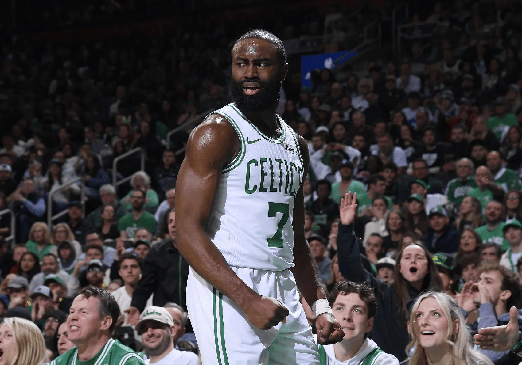 网双加时胜凯尔特人，欧文分砍了起的简单介绍