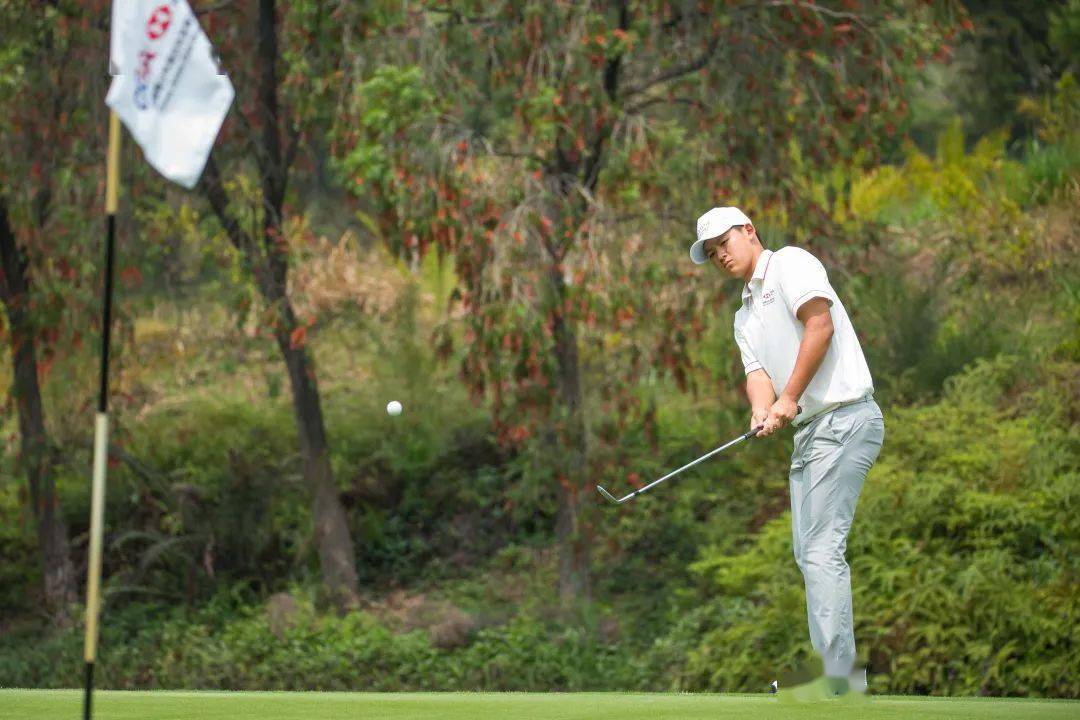 关于巴恩斯利客场逆袭，首积分领跑的信息