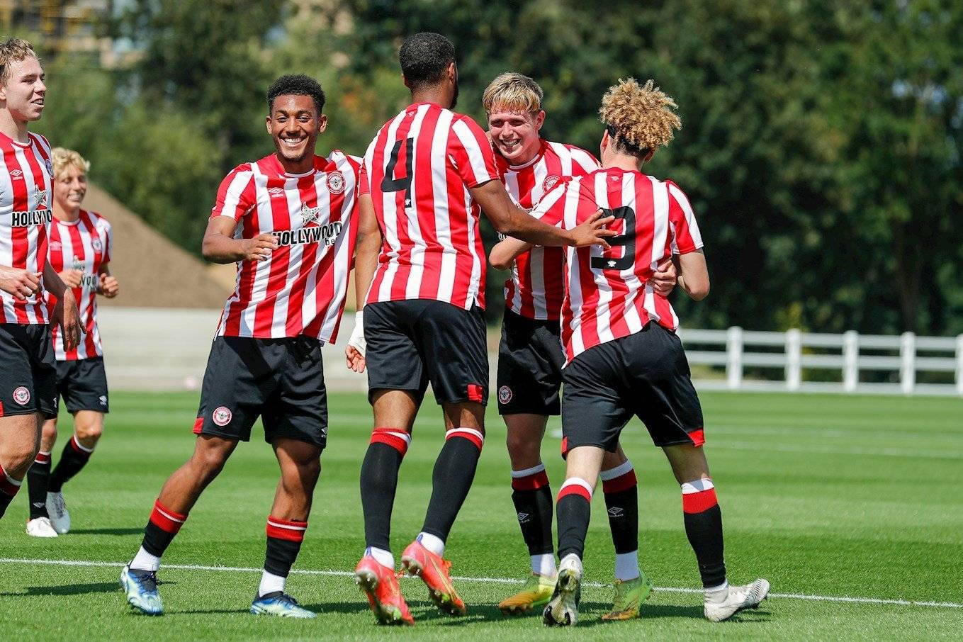 水晶宫主帅发表震撼言论,英超掀起轩然大波 水晶宫主帅发表震撼言论,英超掀起轩然大波