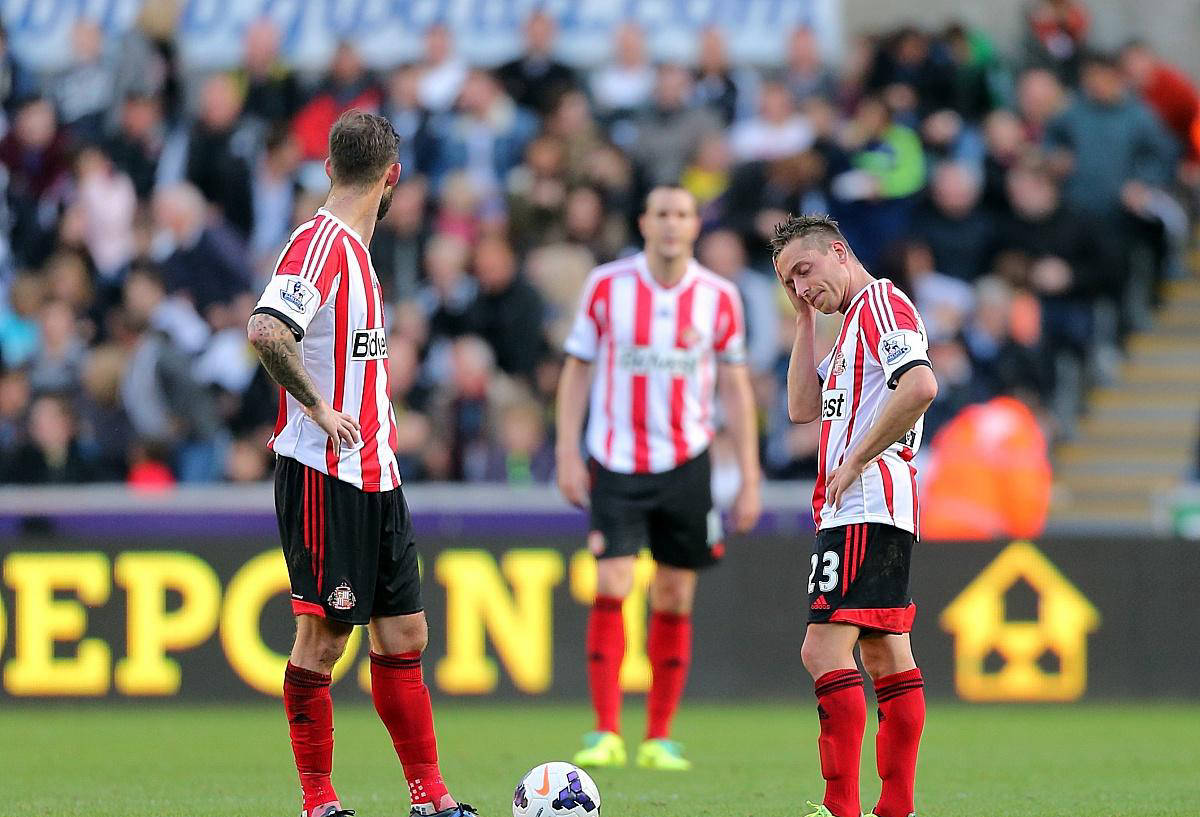 利兹联客场缔造不败，卫冕冠军军心不死