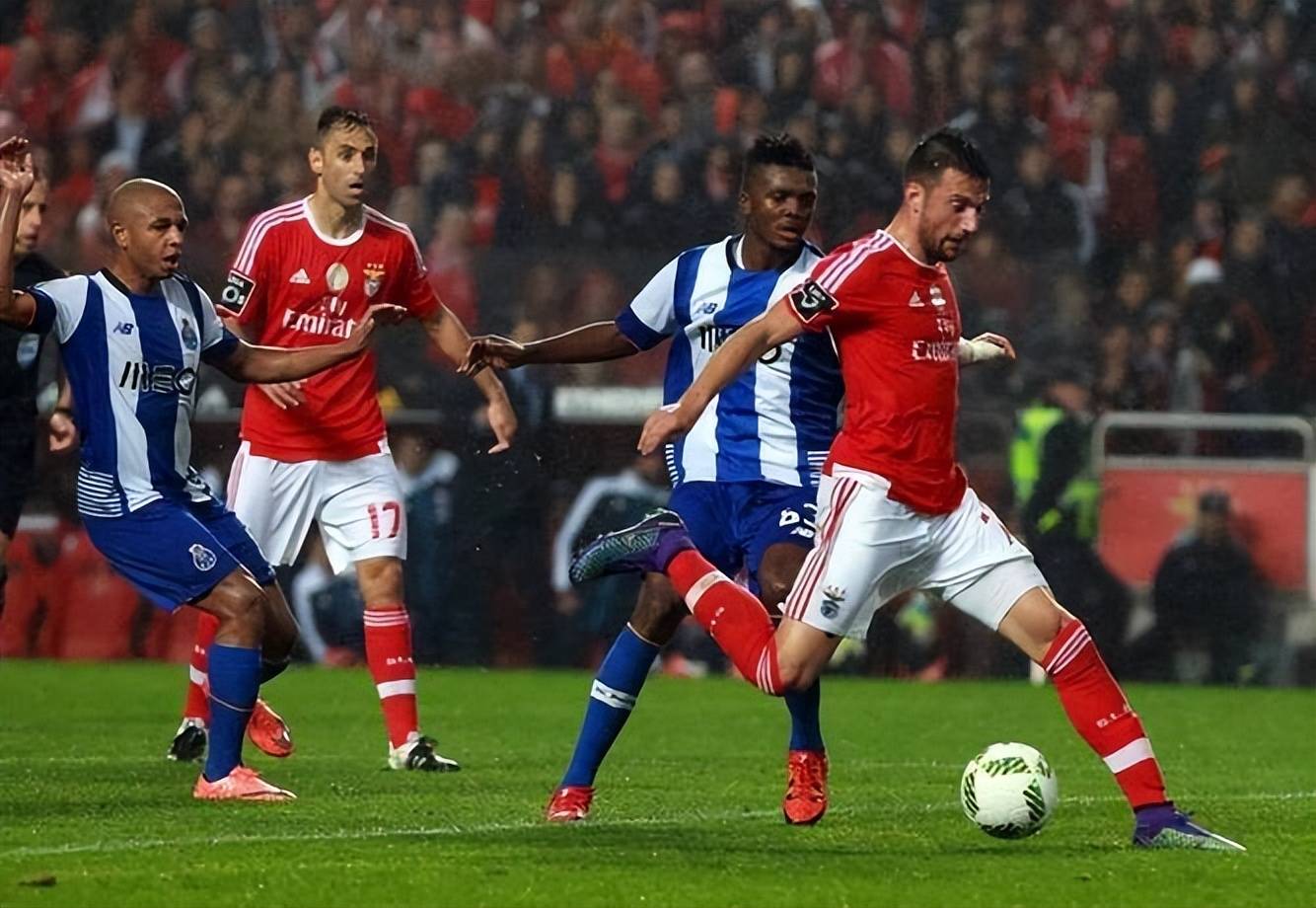 包含佛罗伦萨客场大胜博洛尼亚,豪取连胜的词条 包含佛罗伦萨客场大胜博洛尼亚,豪取连胜的词条