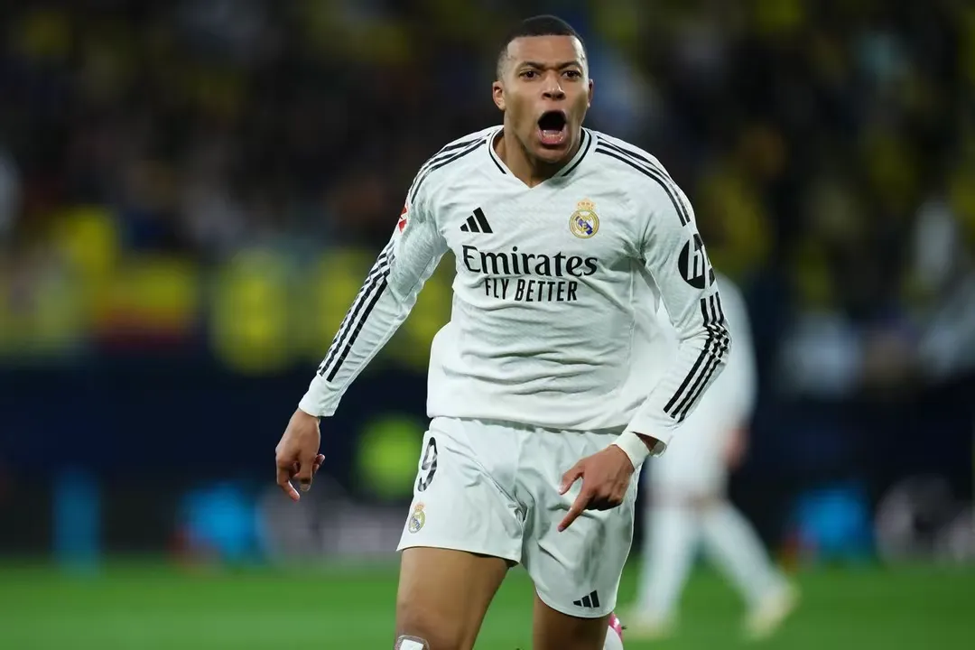 里昂客场失利,前锋姆巴佩独中两元 里昂客场失利,前锋姆巴佩独中两元