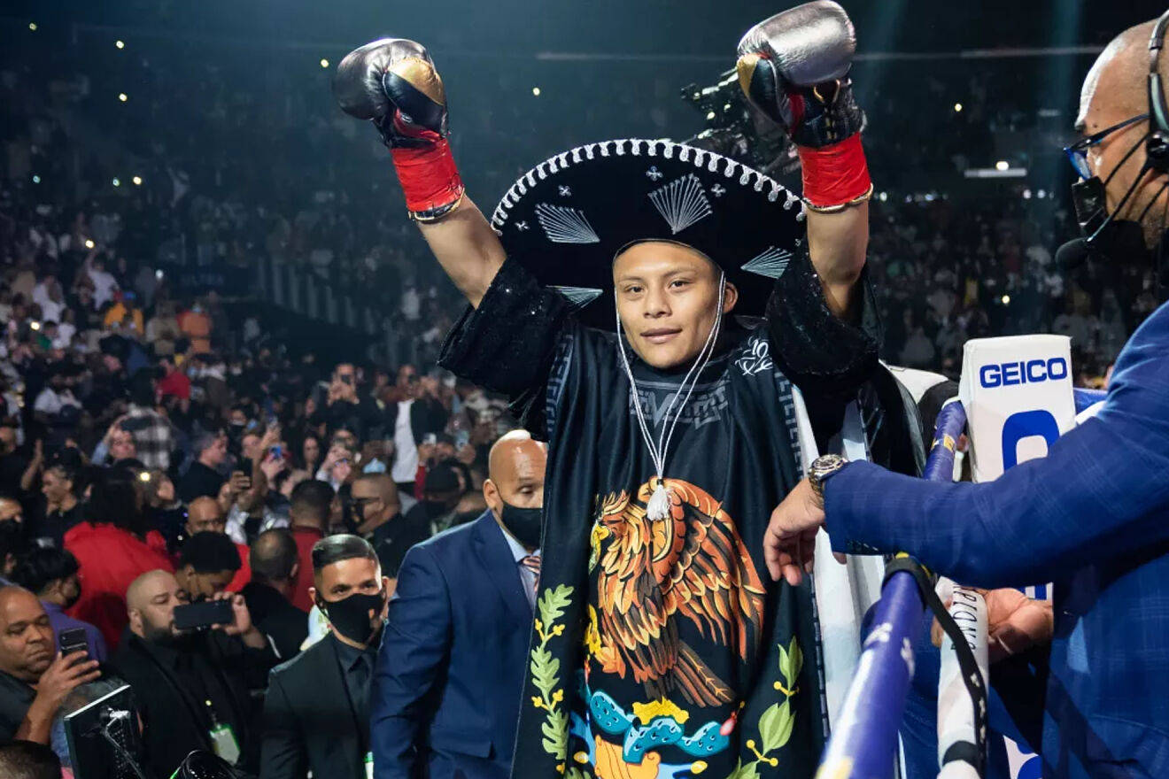 墨西哥选手在拳击比赛中取得胜利 墨西哥选手在拳击比赛中取得胜利