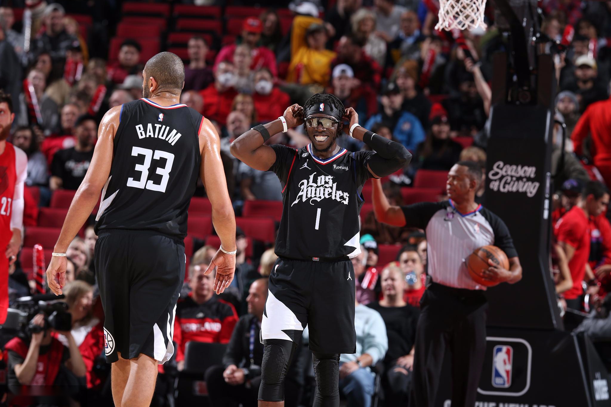 包含开拓者队完成惊天逆转晋级次轮的词条