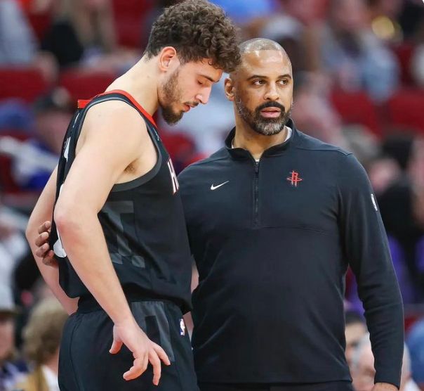 强强碰撞!东亚区豪门队伍决胜时刻即将到来 强强碰撞!东亚区豪门队伍决胜时刻即将到来