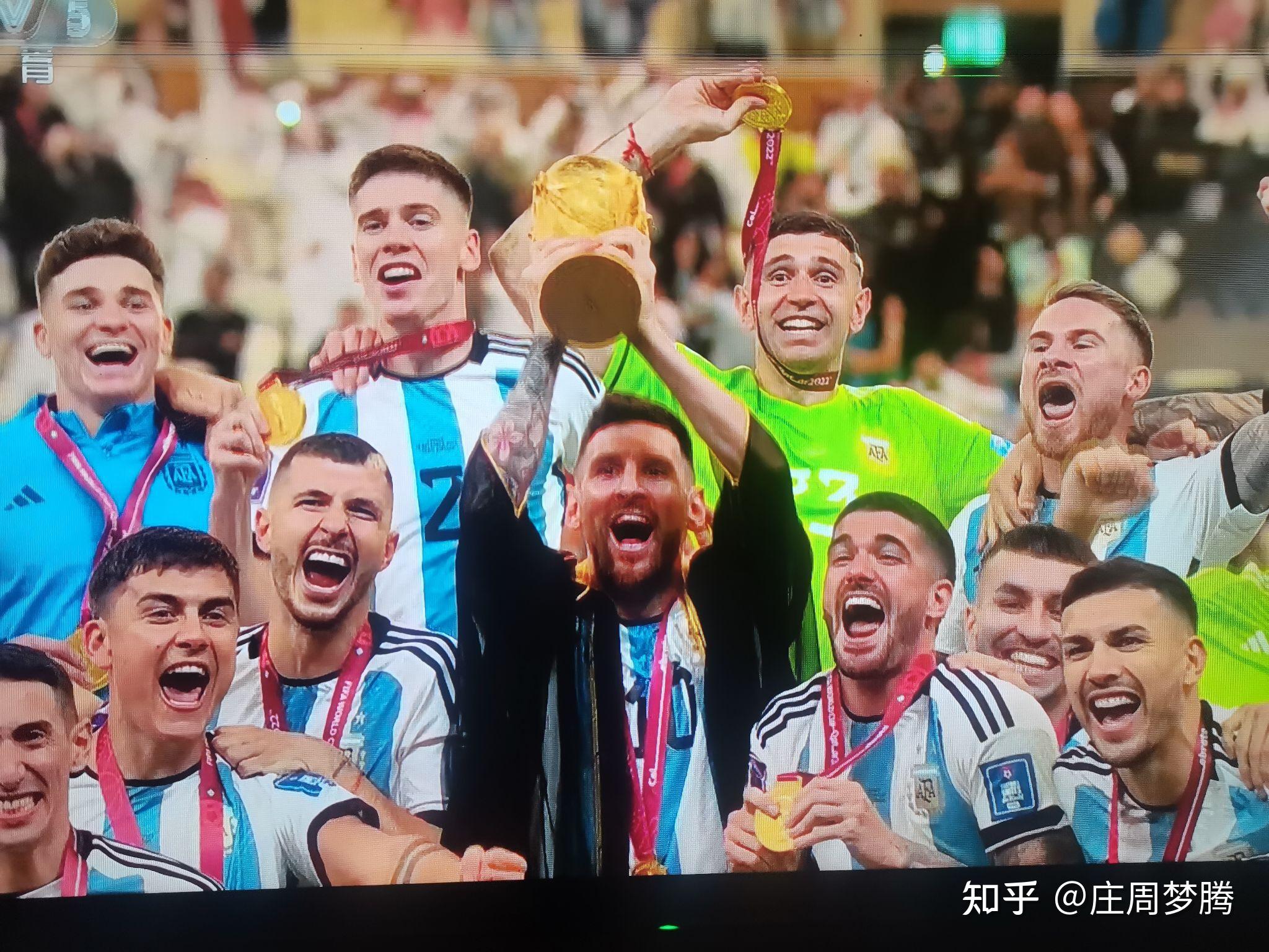 开云体育在线-紧张对决：巴西和阿根廷足球队点球大战博弈