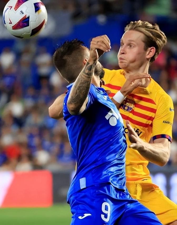 奥格斯堡意外逆袭,客场绝杀拜仁慕尼黑的简单介绍 奥格斯堡意外逆袭,客场绝杀拜仁慕尼黑的简单介绍