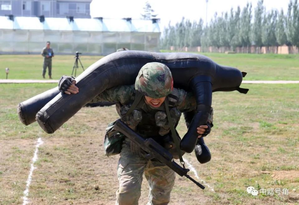 开云体育登录-包含激烈角逐：两支强队在场上展开激烈对抗的词条