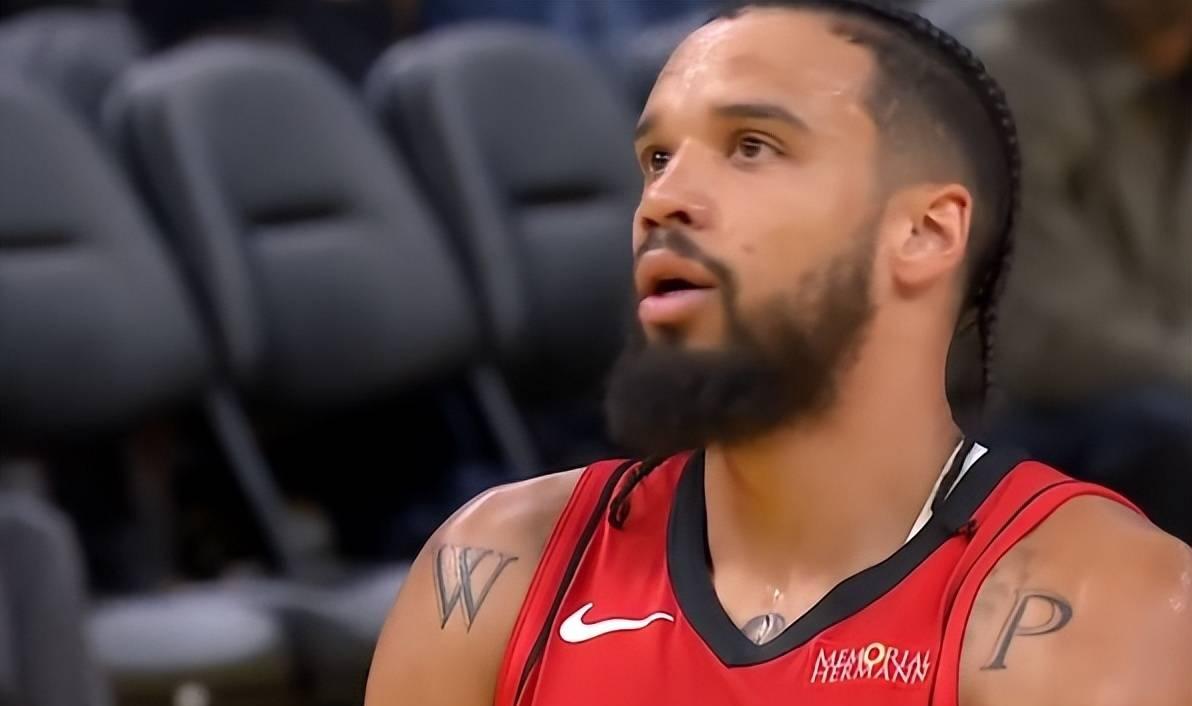 老鹰逆转骑士,场内激烈对抗看点十足 老鹰逆转骑士,场内激烈对抗看点十足