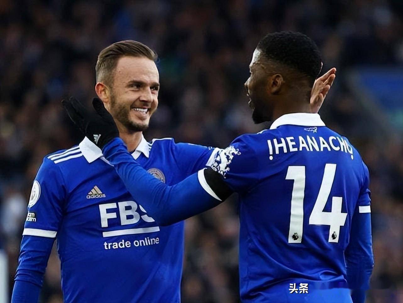 沙尔克客场取分,赛季表现逐渐回升 沙尔克客场取分,赛季表现逐渐回升