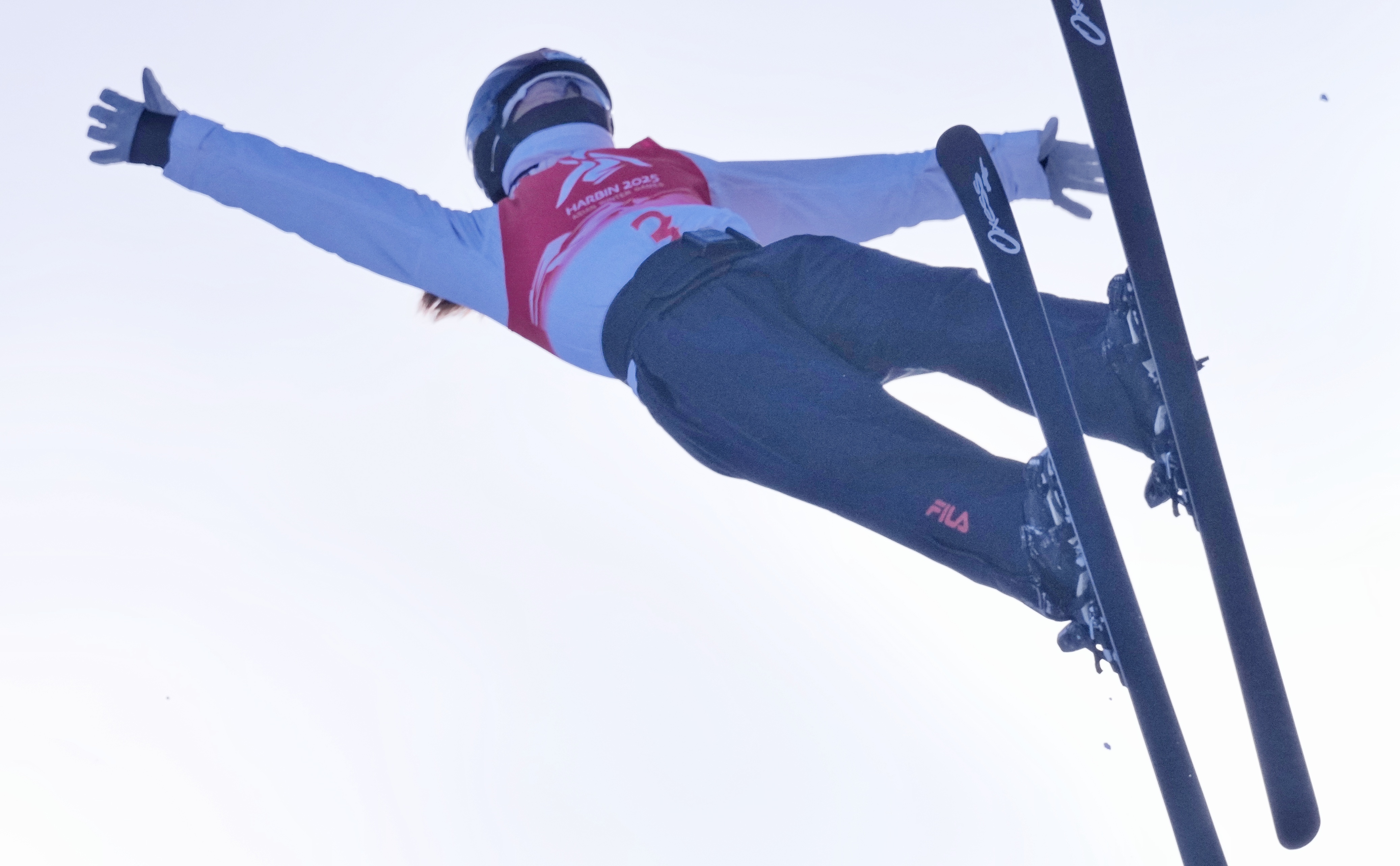 新西兰选手在雪上表演项目中斩获金牌 新西兰选手在雪上表演项目中斩获金牌