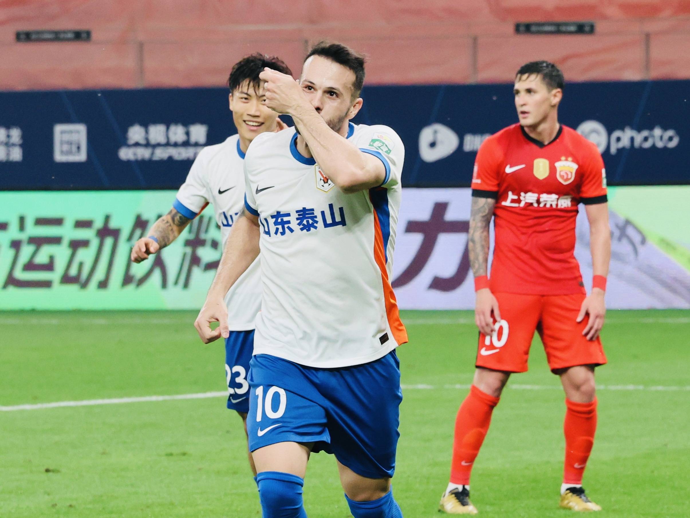 上海申花平局结束,积分稍有下滑的简单介绍 上海申花平局结束,积分稍有下滑的简单介绍