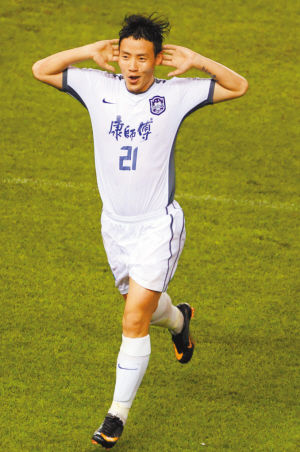 天津泰达勇往直前,向着胜利进发 天津泰达勇往直前,向着胜利进发