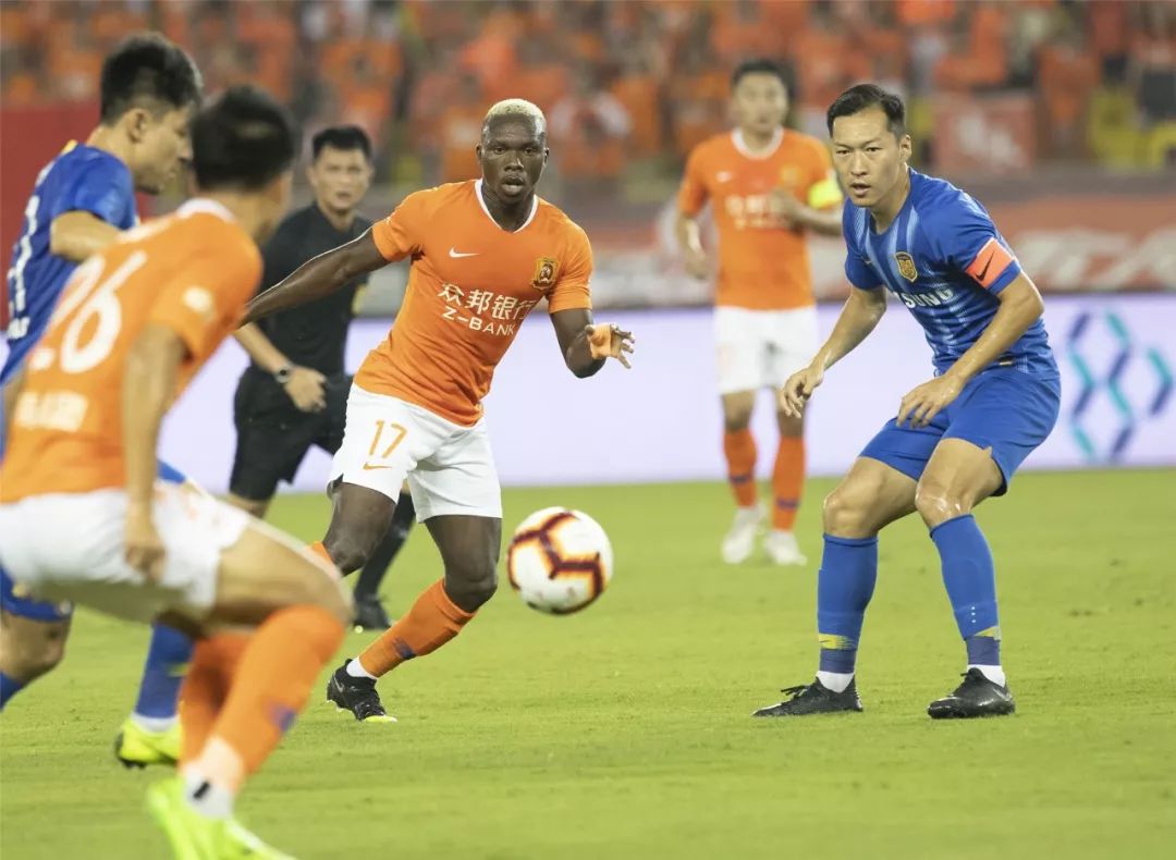 江苏苏宁逆转武汉卓尔,豪取三分 江苏苏宁逆转武汉卓尔,豪取三分