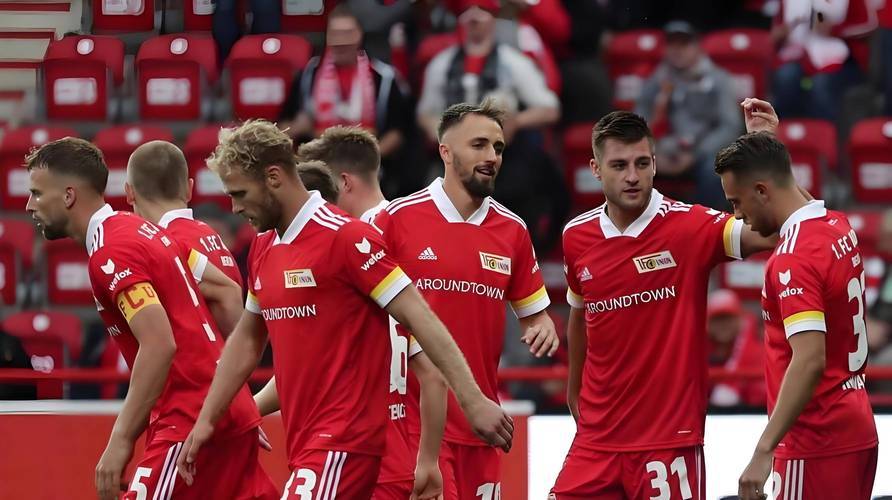 柏林联队员沉稳发挥，协力赢得胜利的简单介绍