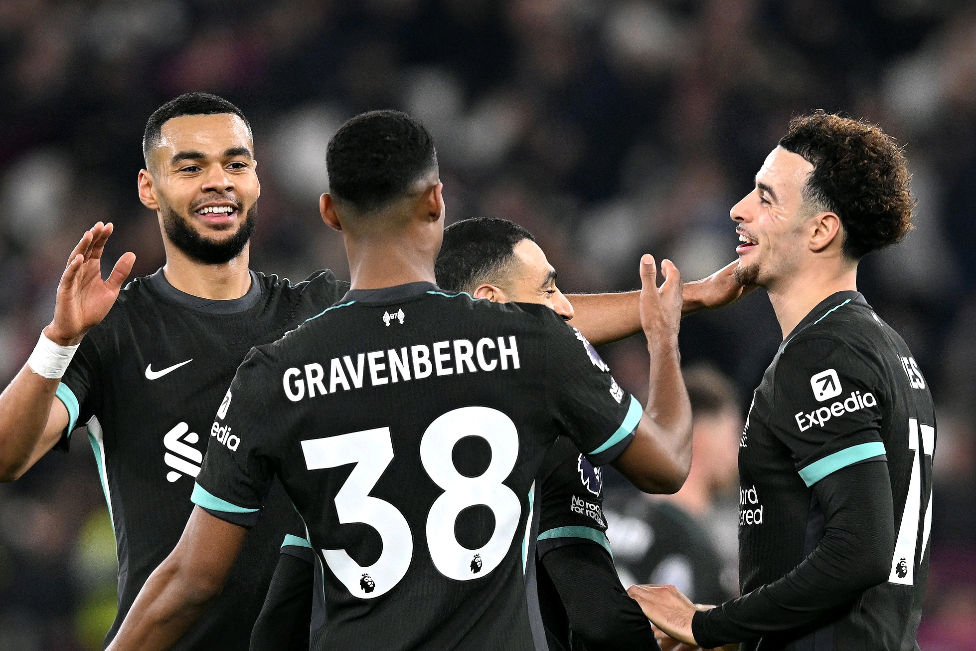 利物浦绝杀莱斯特城，继续保持不败