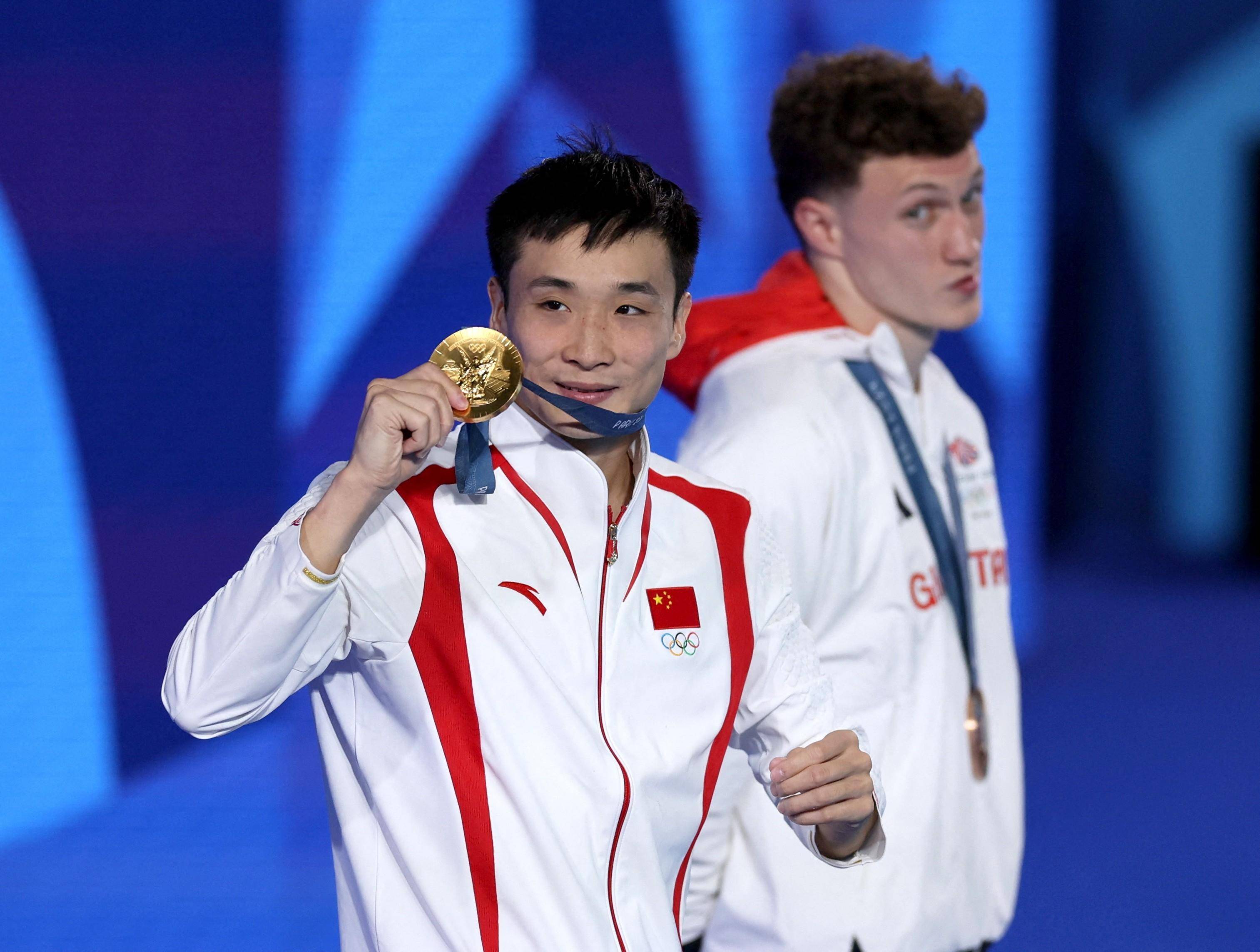 关于国家荣誉！选手代表国家再次登上最高领奖台的信息