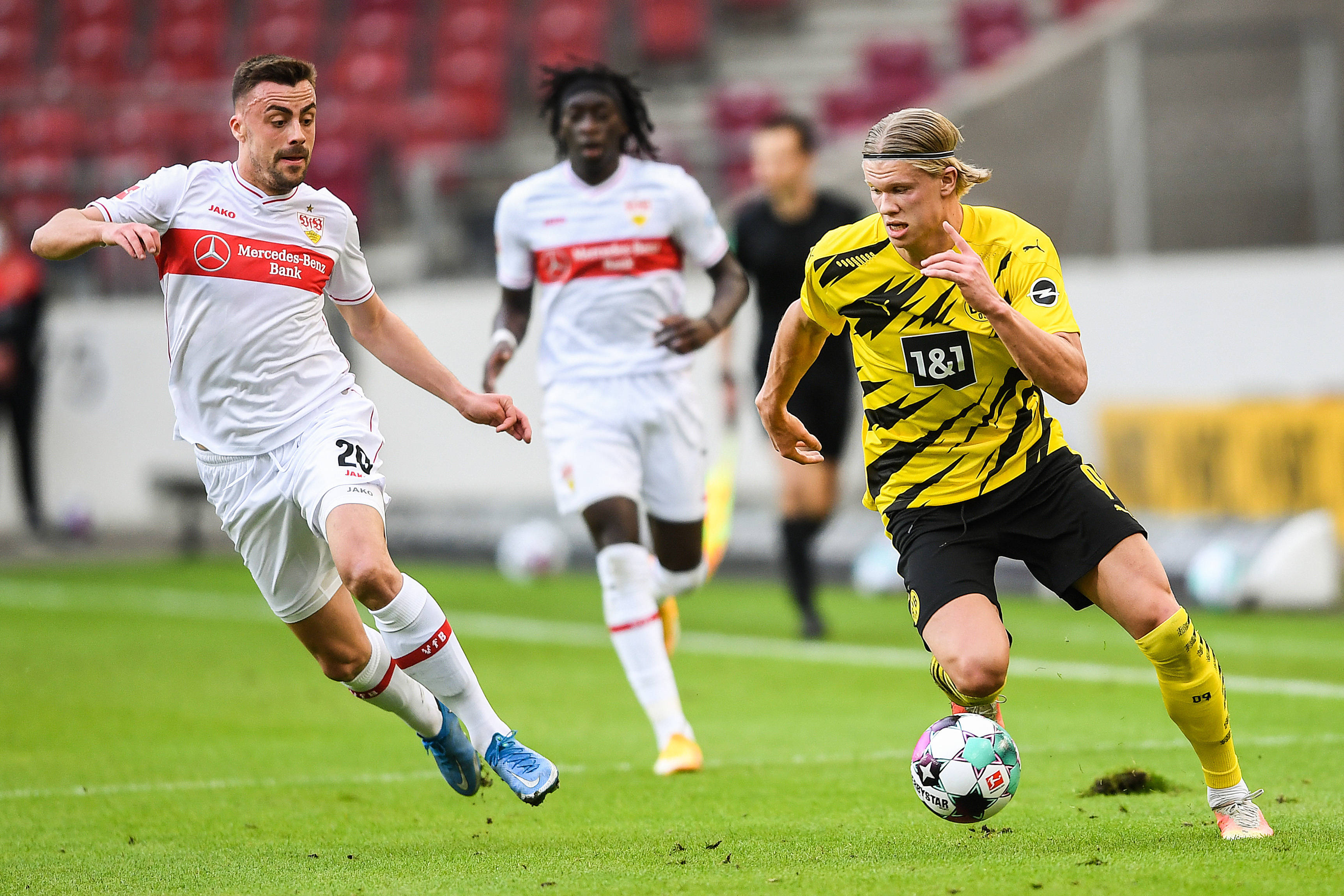 斯图加特客场惨败,输球无喜 斯图加特客场惨败,输球无喜