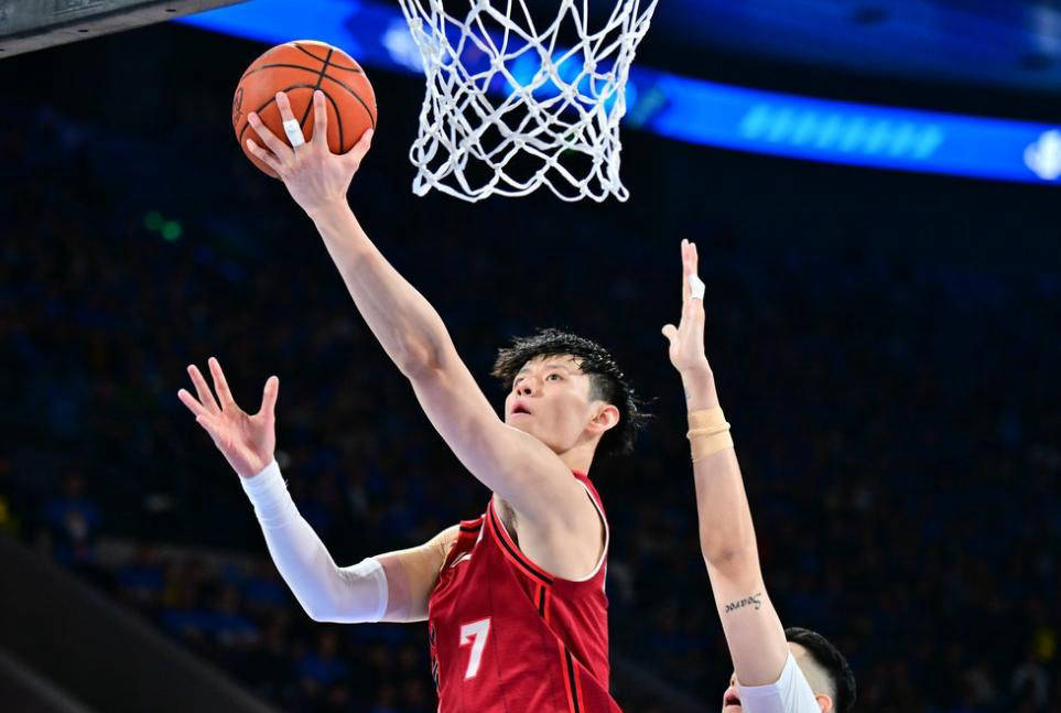 开云平台-北京男篮主场获胜，掌握领先优势