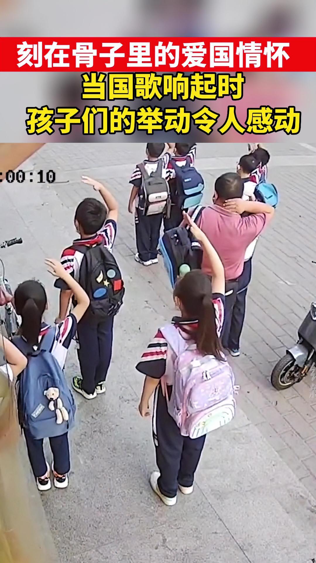 开云体育在线-拿坡里三连胜，赢得球迷们的喝彩