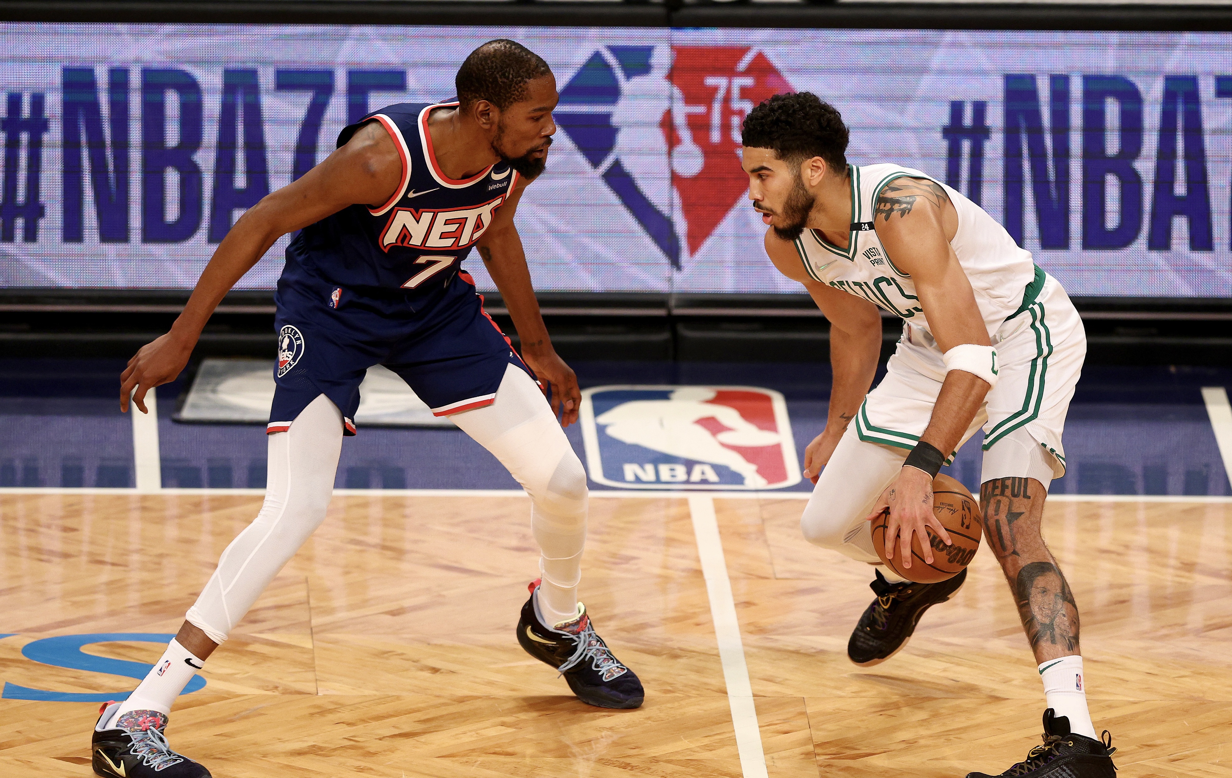 猛龙横扫篮网晋级东部联盟半决赛 猛龙横扫篮网晋级东部联盟半决赛