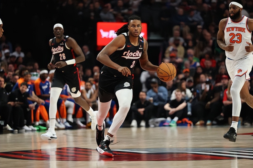 开云体育登录-开拓者主场大败76人，吞下狼狈失利