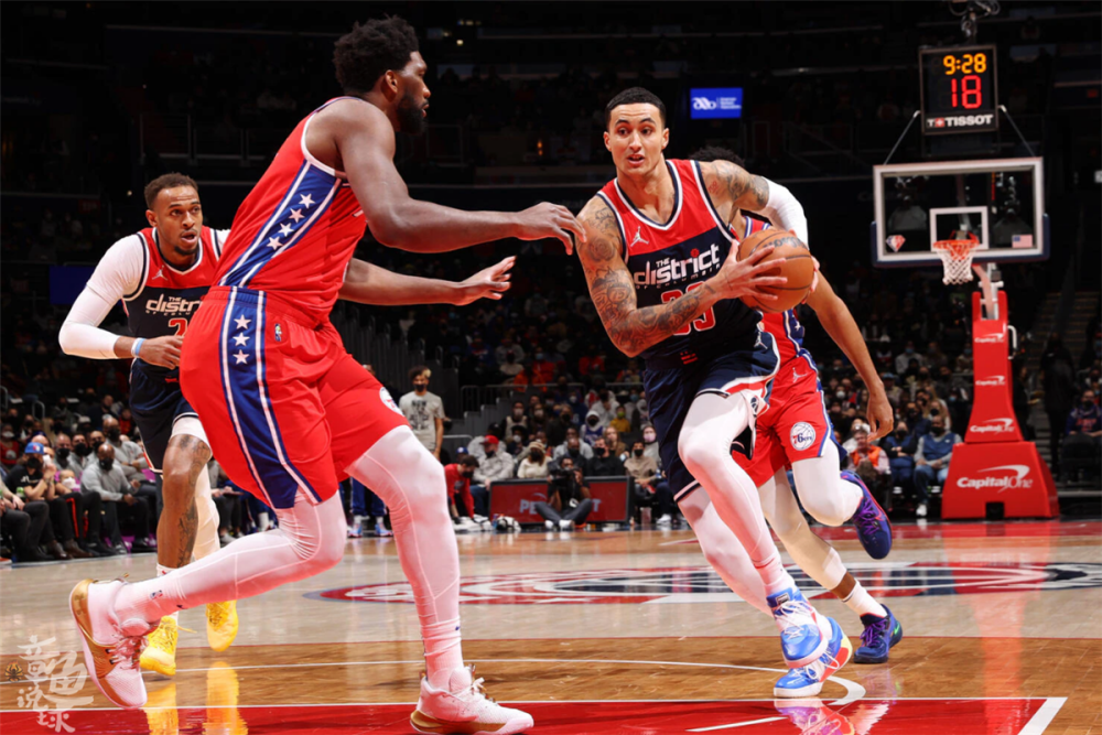 开云体育中国-奇才击败76人霍尔迪的精彩表现