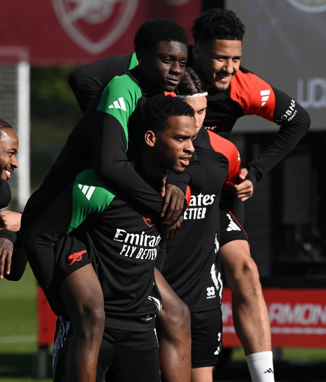 开云体育下载-实况报道：欧预赛战火连连，看点十足