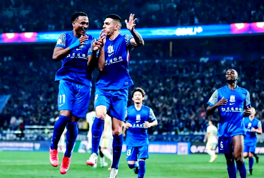 惊心动魄！中超两强巅峰对决，胜负悬念